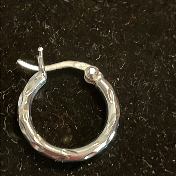 0.75” solid sterling silver open hoop hinged latch back earrings marked 925 - Picture 6 of 13